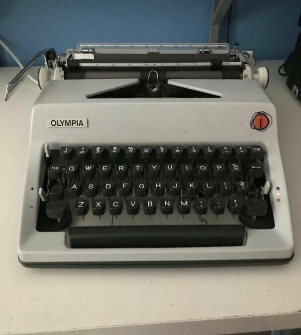Nostalgic Things From The Past (23 pics)