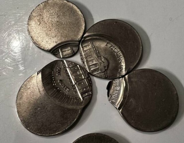 Really Unusual Coins (15 pics)