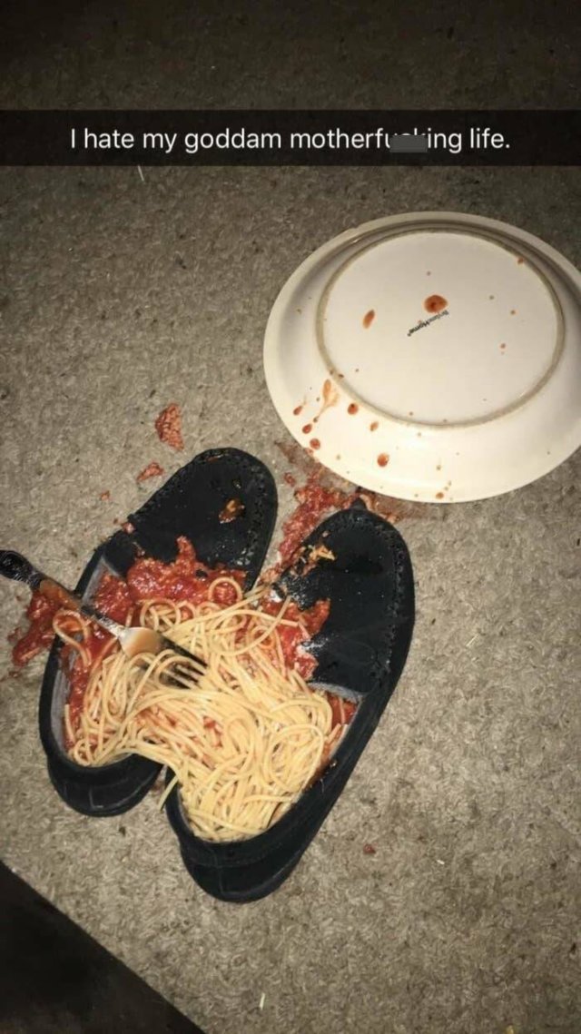 Bad Days Happen (22 pics)