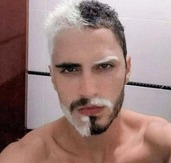 Awful Haircuts (23 pics)