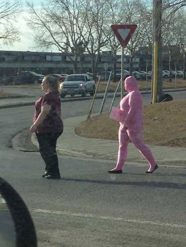 Really Strange Fashion (34 pics)
