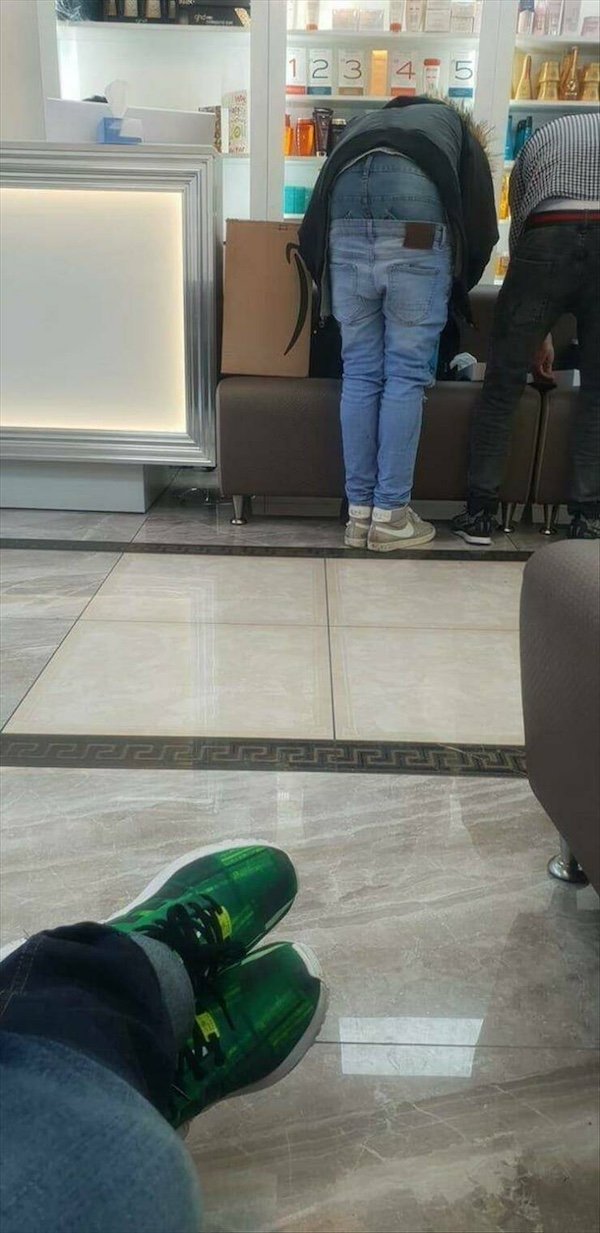 Really Strange Fashion (34 pics)