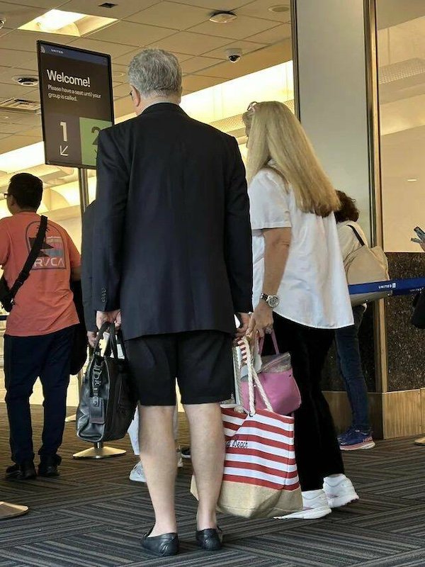 Really Strange Fashion (34 pics)