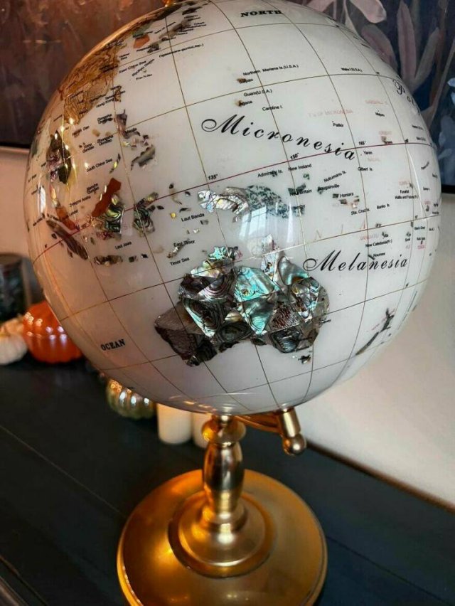 Odd Finds In Thrift Shops (26 pics)