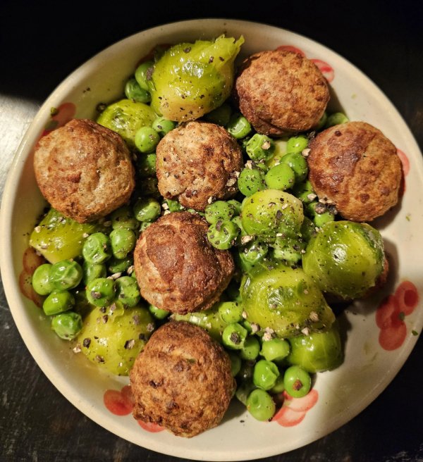 Really Weird Dishes (24 pics)