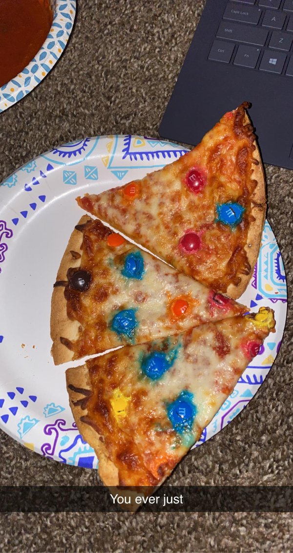 Really Weird Dishes (24 pics)
