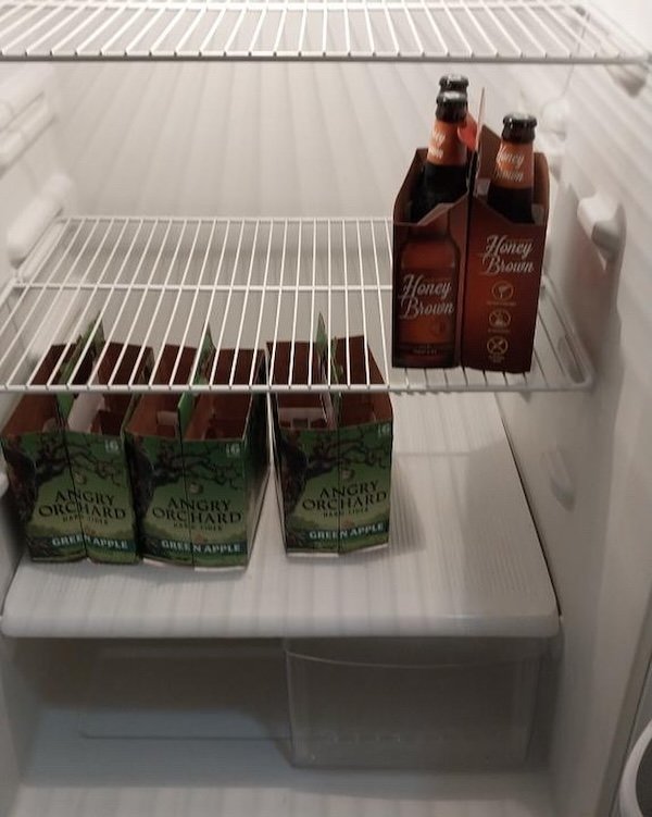 Cool Bachelor Refrigerators (20 pics)