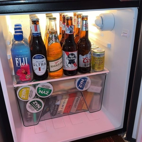 Cool Bachelor Refrigerators (20 pics)