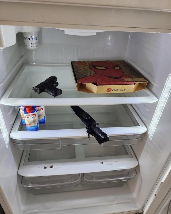 Cool Bachelor Refrigerators (20 pics)
