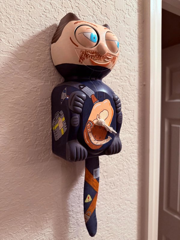 Strange Designs And Construcitons (23 pics)