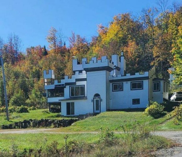 Odd Architecture (25 pics)