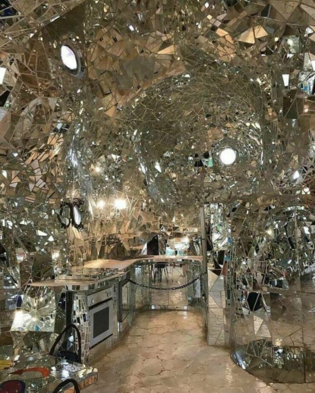 Odd Architecture (25 pics)