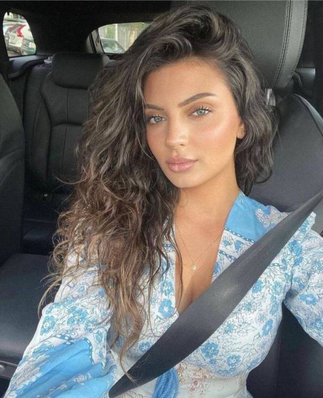 Girls With Beautiful Eyes (34 pics)