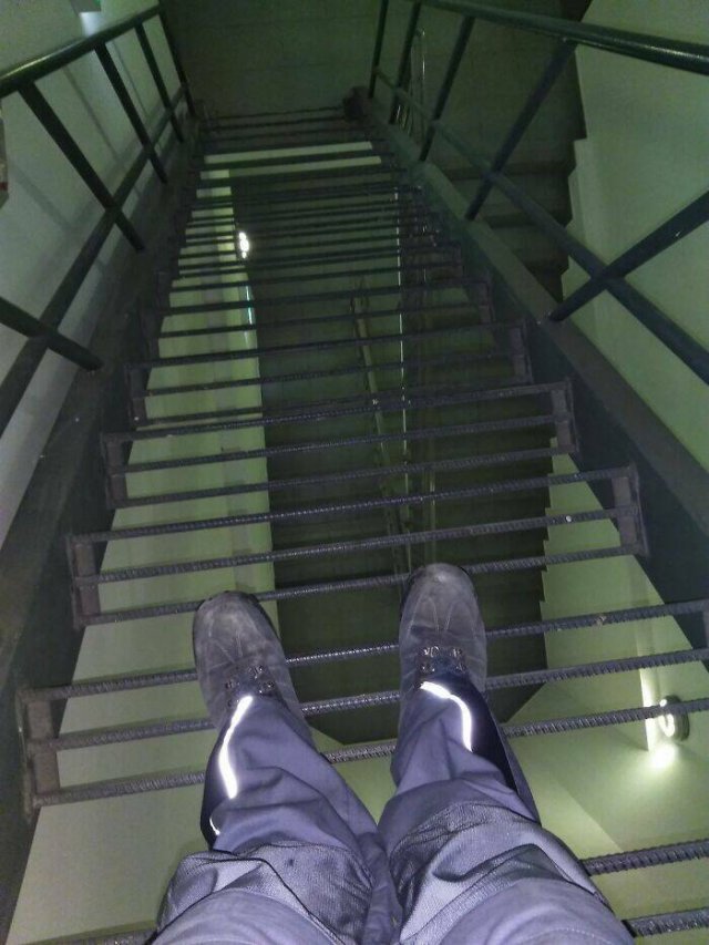 Odd Stairs (15 pics)