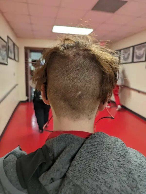Awful Haircuts (23 pics)
