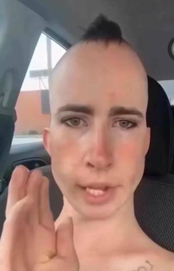 Awful Haircuts (23 pics)