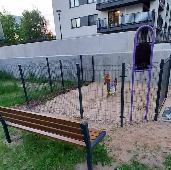 What Is Going On Here? (36 pics)