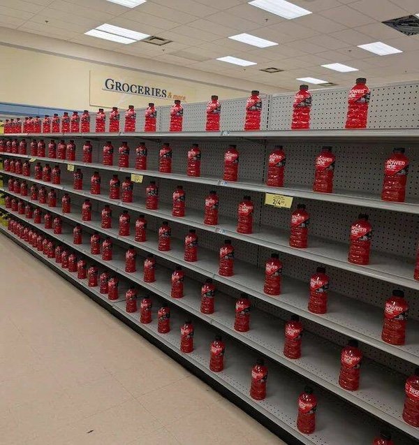 What Is Going On Here? (25 pics)