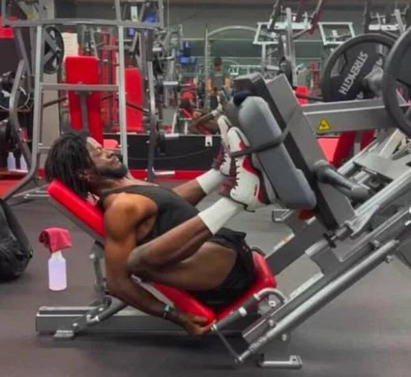 What Is Going On Here? (25 pics)