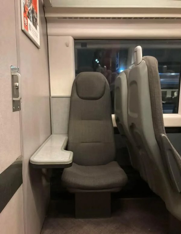 What Is Going On Here? (29 pics)