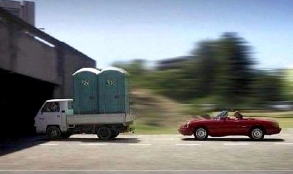 What Is Going On Here? (29 pics)