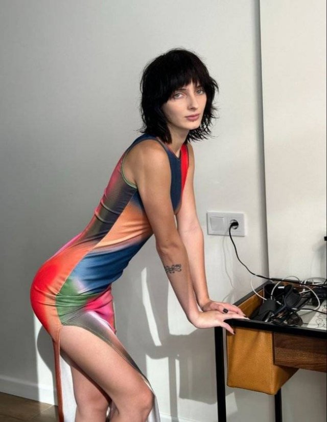 Girls In Sundresses (29 pics)