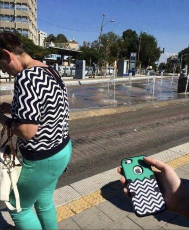 Hilarious Coincidences (21 pics)