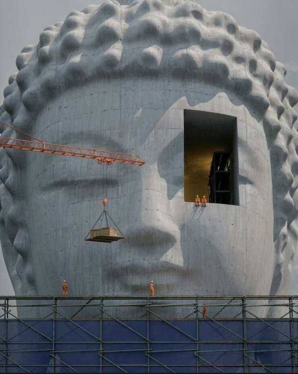 Giant Things (32 pics)