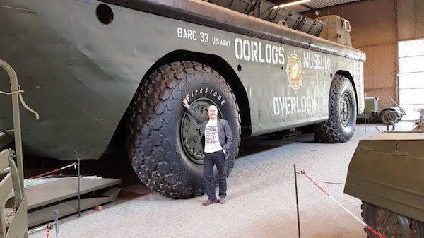 Giant Things (32 pics)
