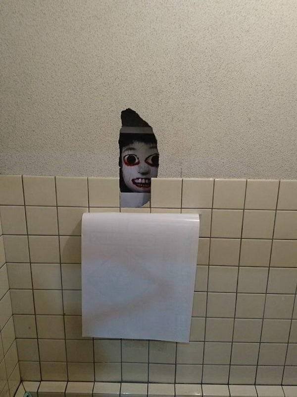 What Is Going On Here? (25 pics)