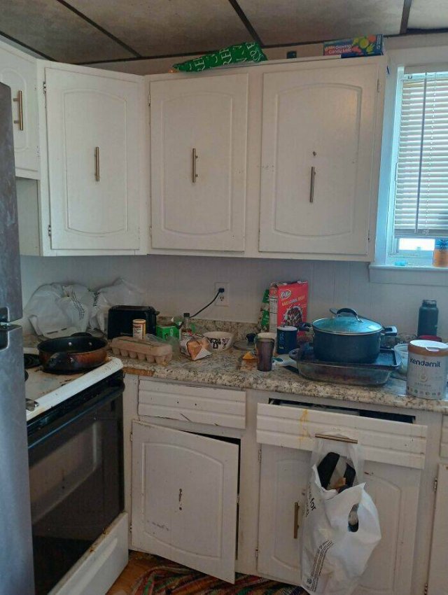 Annoying Habits Of Relatives (20 pics)