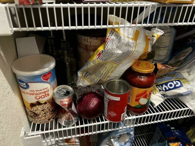 Annoying Habits Of Relatives (20 pics)