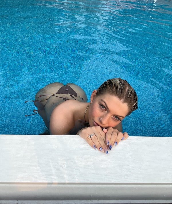 Slim Girls (35 pics)