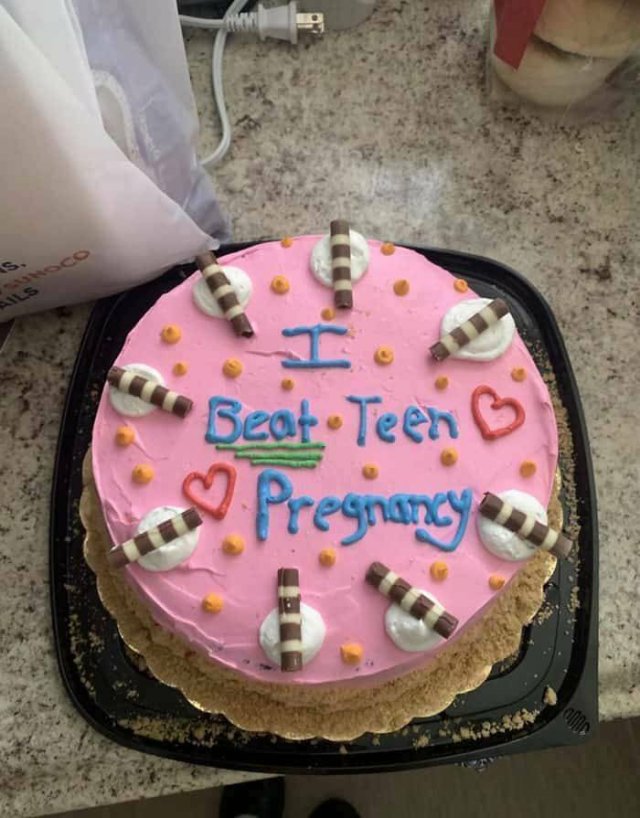 Failed Cakes (21 pics)