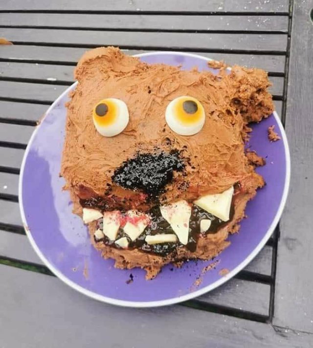 Failed Cakes (21 pics)