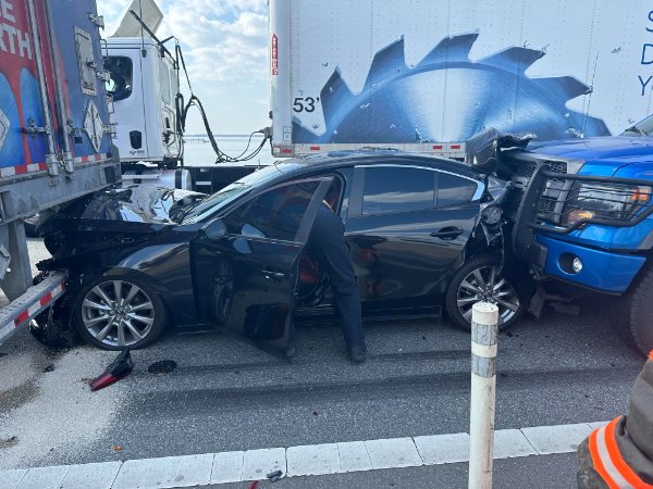 Bad Days Happen (23 pics)