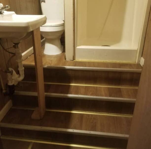 Epic Fails With Real Estate (18 pics)