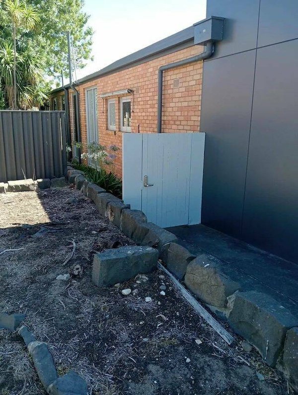 Odd Constructions (36 pics)