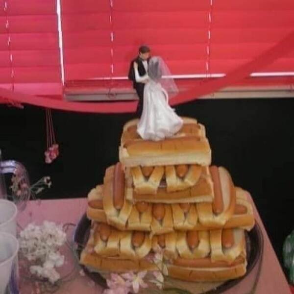 What Is Going On Here? (27 pics)