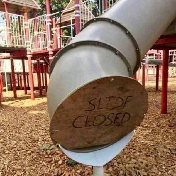 What Is Going On Here? (27 pics)