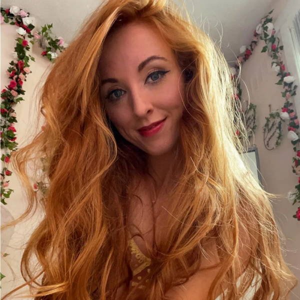 Redhead Girls (44 pics)