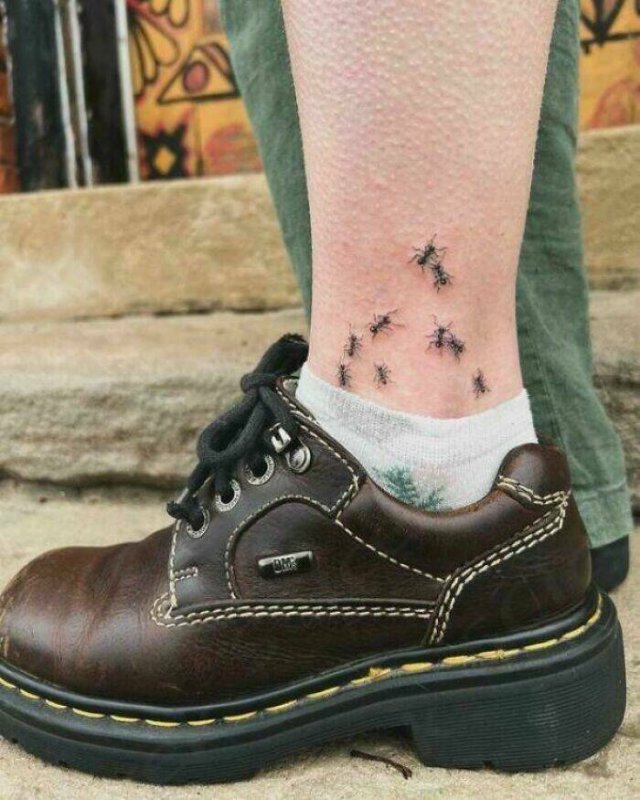 What Is Going On Here? (21 pics)
