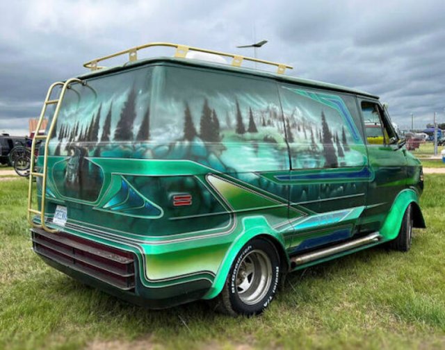 Crazy Cars (26 pics)