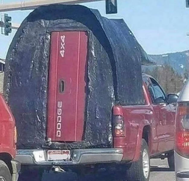 Weird Designs And Constructions (25 pics)