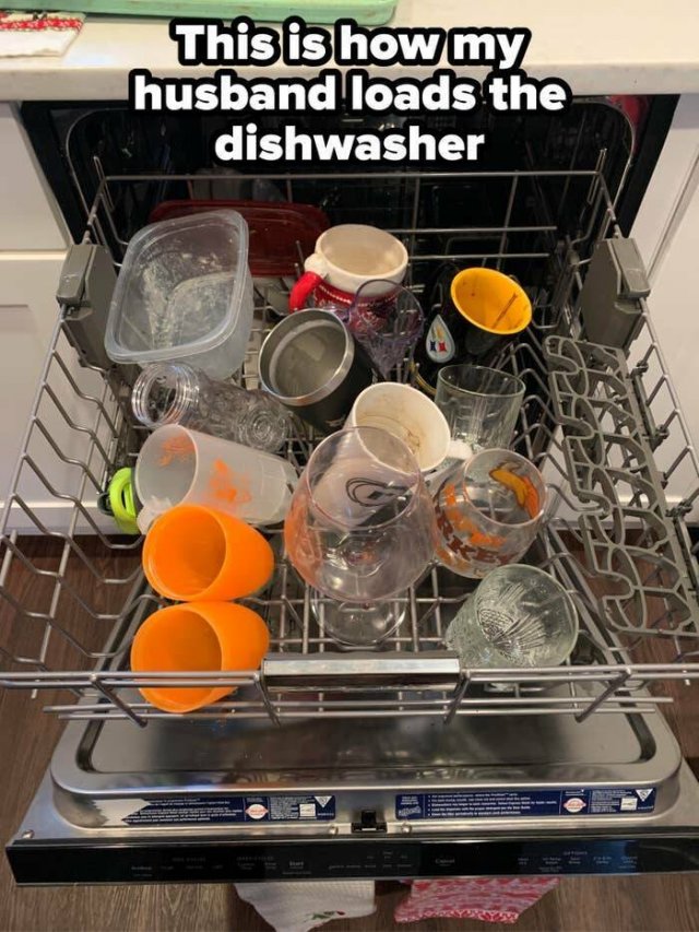 Annoying Habits Of Relatives (28 pics)