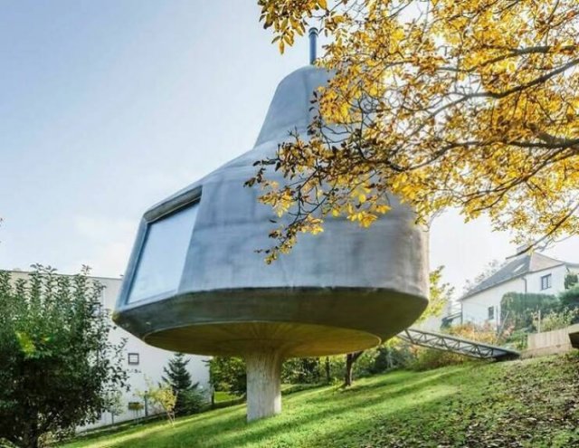 Strange Architecture (24 pics)