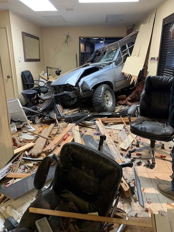 Unfortunate Car Accidents (29 pics)