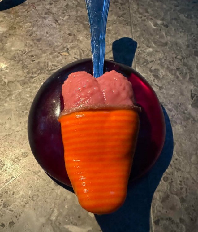 Weird Food Serving (12 pics)