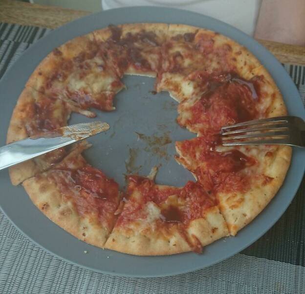 Annoying Finds And Situations (34 pics)