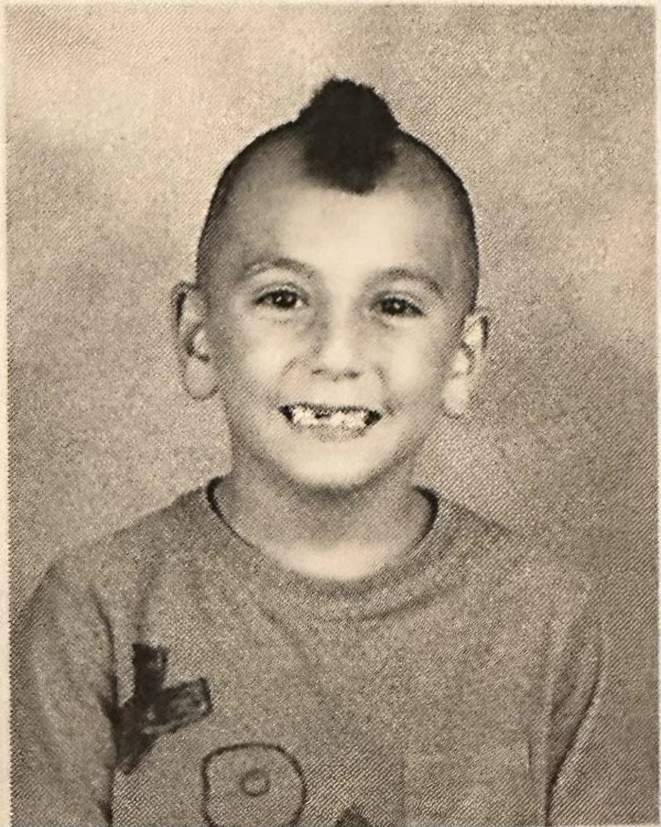 People Share Their Awkward Photos From The Past (24 pics)